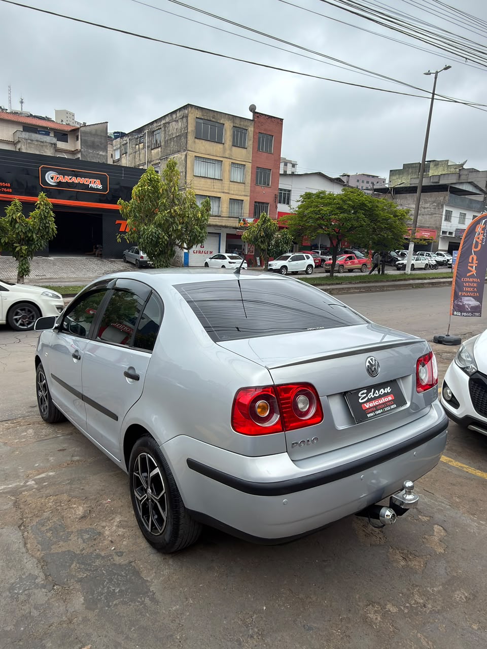 VW - VolksWagen Polo Sedan 1.6 Mi Total Flex 8V 4p